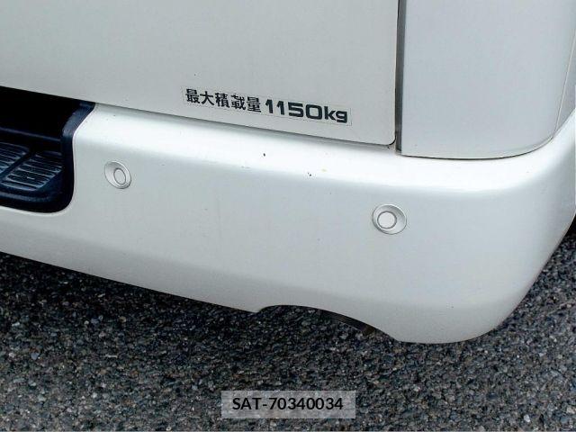 Toyota HIACE VAN 2022-01 8210713-13