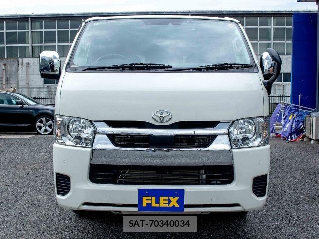 Toyota HIACE VAN 2022-01 8210713-14
