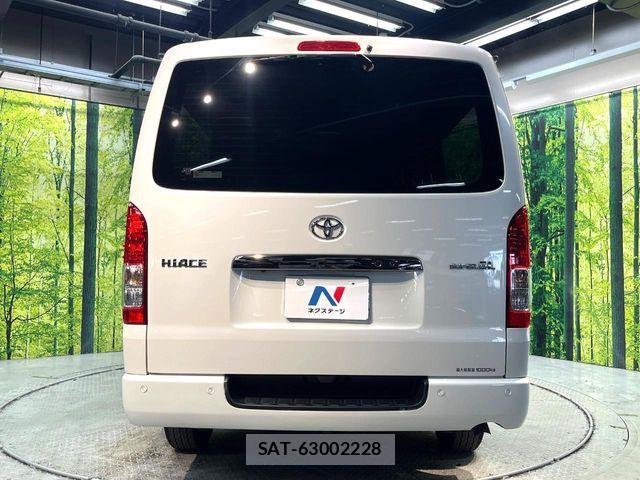 Toyota HIACE VAN 2023-04 8210705-14