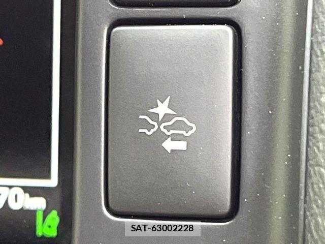 Toyota HIACE VAN 2023-04 8210705-4