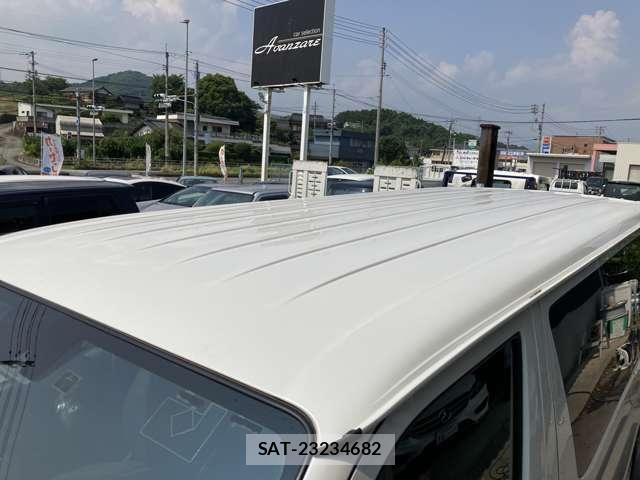 Toyota HIACE VAN 2021-08 8210715-10