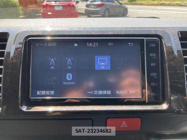 Toyota HIACE VAN 2021-08 8210715-25