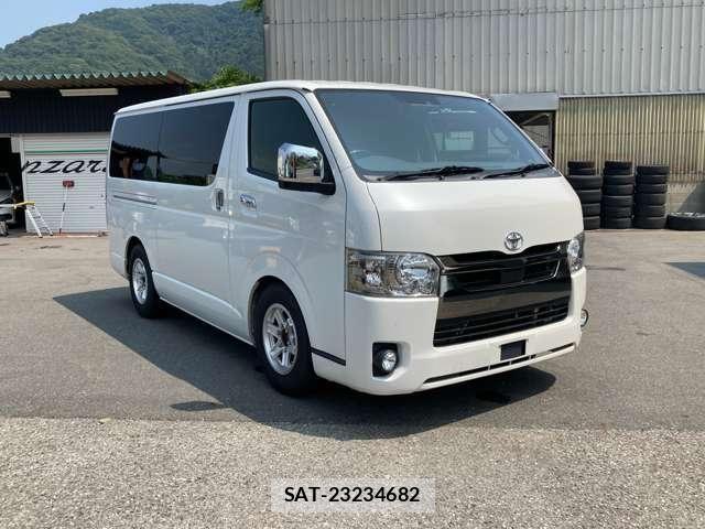Toyota HIACE VAN 2021-08 8210715-2
