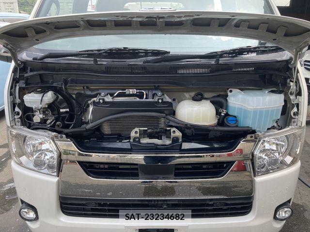 Toyota HIACE VAN 2021-08 8210715-29