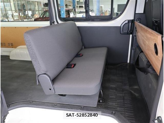 Toyota HIACE VAN 2025-02 8210714-13