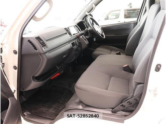 Toyota HIACE VAN 2025-02 8210714-14
