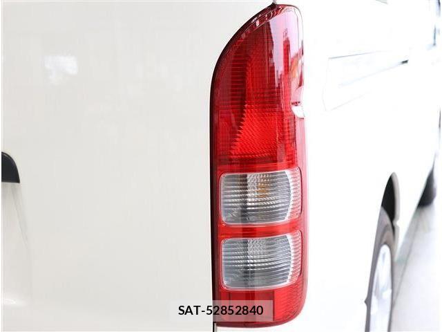 Toyota HIACE VAN 2025-02 8210714-25