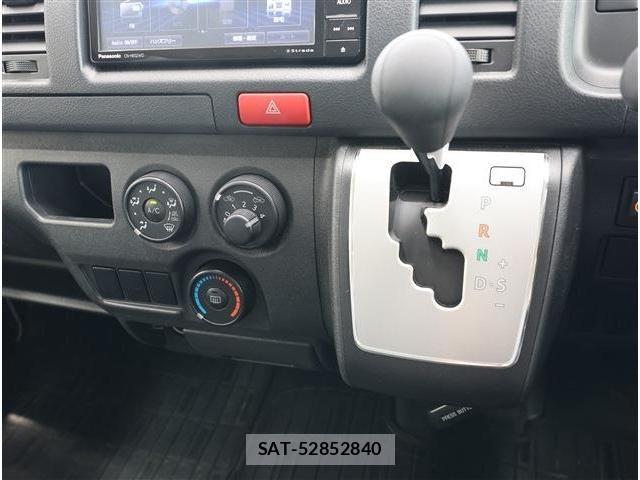 Toyota HIACE VAN 2025-02 8210714-6