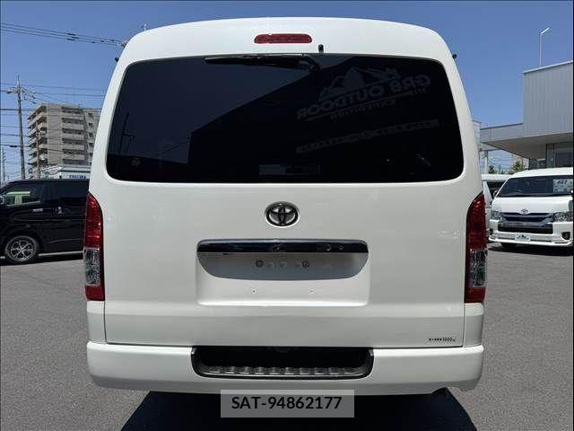 Toyota HIACE VAN 2018-05 8210717-2