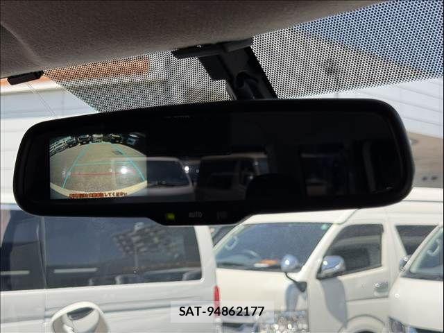 Toyota HIACE VAN 2018-05 8210717-7
