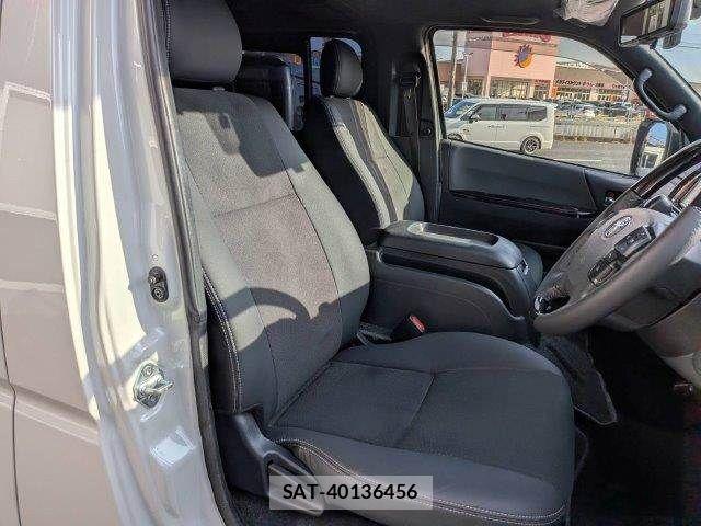 Toyota HIACE VAN 2021-03 8232189-9