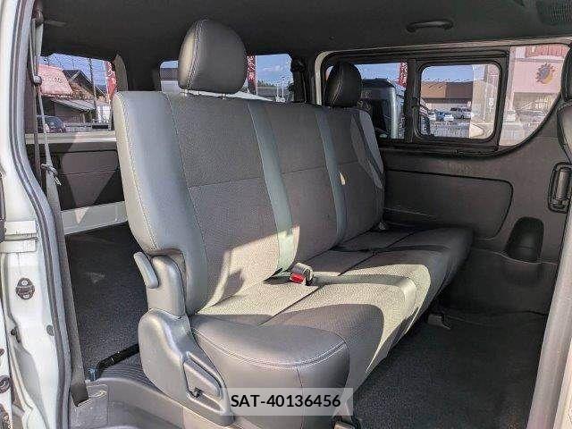 Toyota HIACE VAN 2021-03 8232189-10
