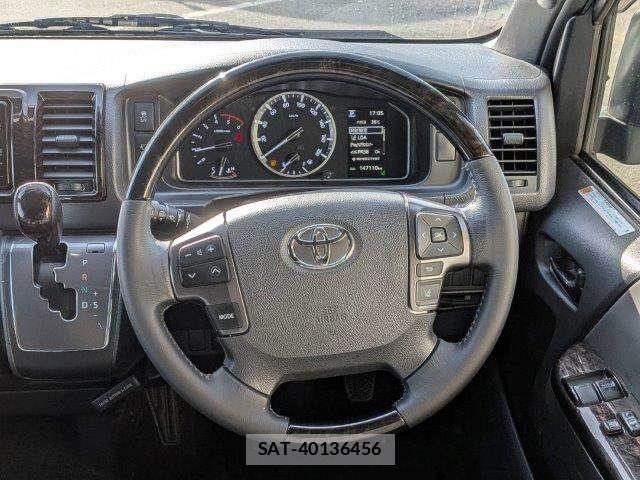 Toyota HIACE VAN 2021-03 8232189-12
