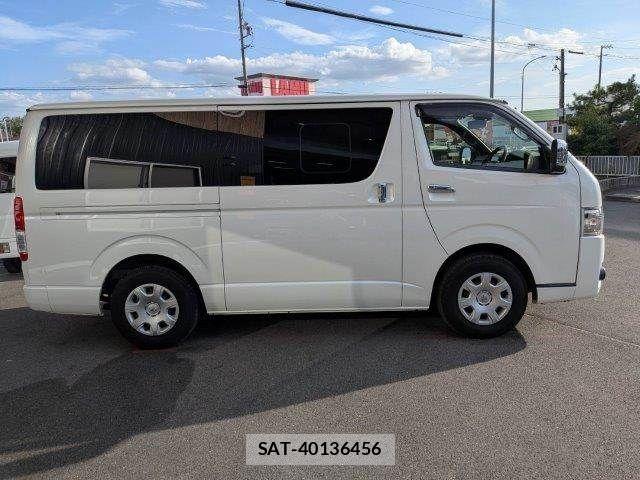 Toyota HIACE VAN 2021-03 8232189-18