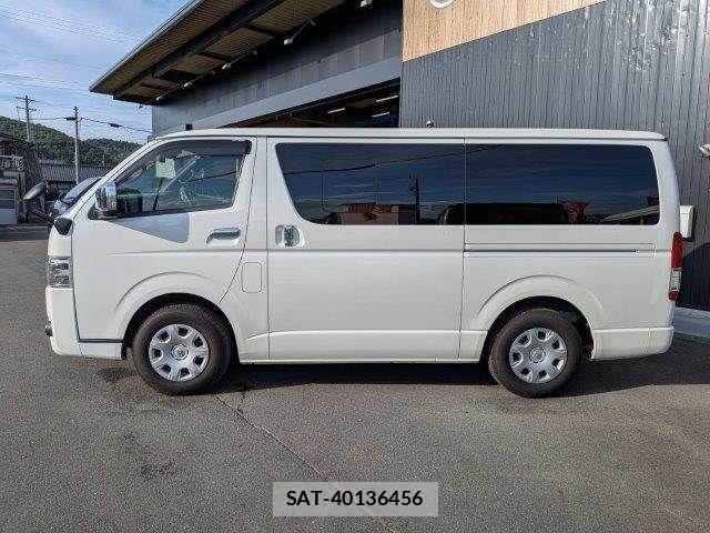 Toyota HIACE VAN 2021-03 8232189-22