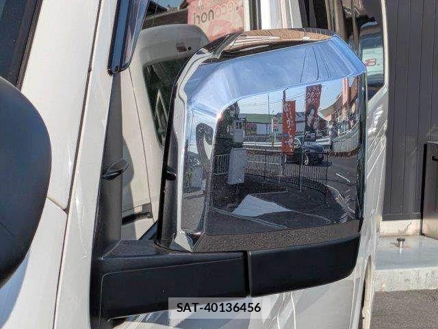 Toyota HIACE VAN 2021-03 8232189-27