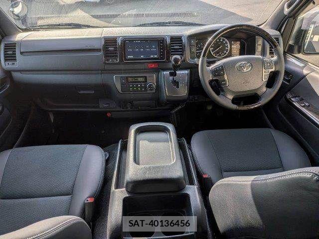 Toyota HIACE VAN 2021-03 8232189-2