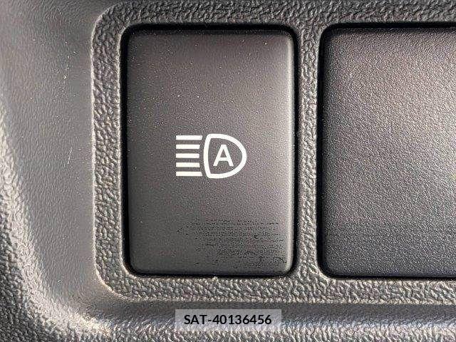 Toyota HIACE VAN 2021-03 8232189-8
