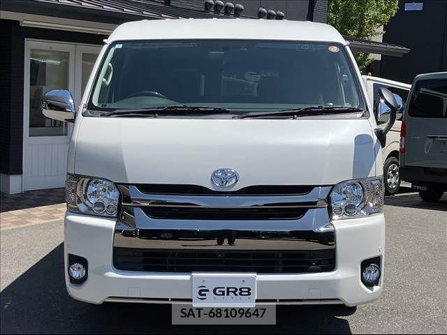 Toyota HIACE VAN 2017-02 8232181-1