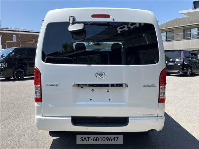 Toyota HIACE VAN 2017-02 8232181-2