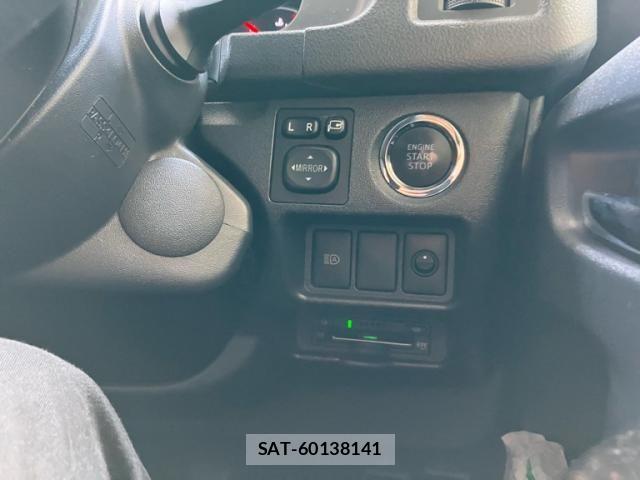 Toyota HIACE VAN 2019-08 8232188-23
