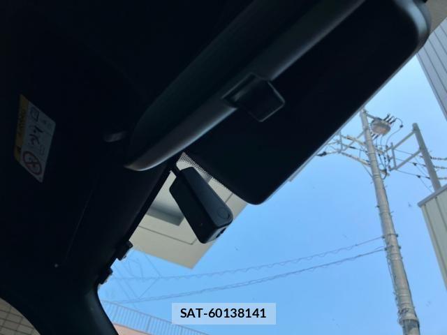 Toyota HIACE VAN 2019-08 8232188-25