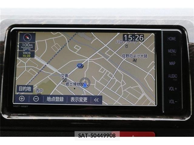 Toyota HIACE VAN 2024-04 8232180-4