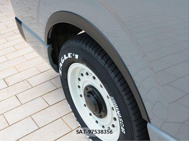 Toyota HIACE VAN 2017-01 8232176-9
