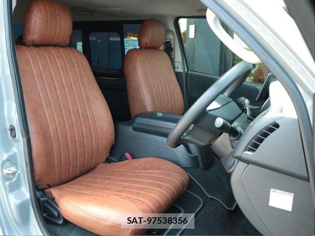 Toyota HIACE VAN 2017-01 8232176-12