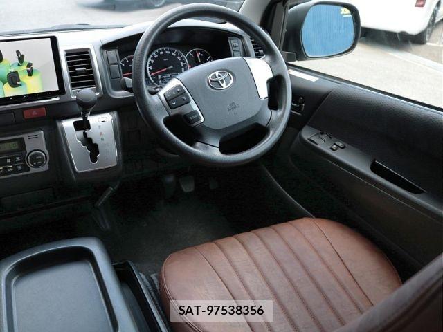 Toyota HIACE VAN 2017-01 8232176-14
