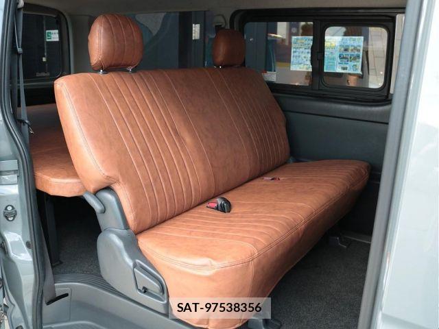 Toyota HIACE VAN 2017-01 8232176-17