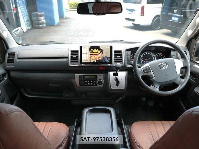 Toyota HIACE VAN 2017-01 8232176-1