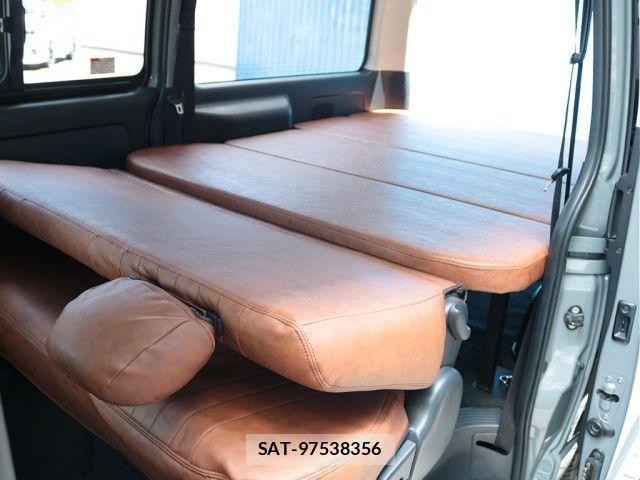 Toyota HIACE VAN 2017-01 8232176-3