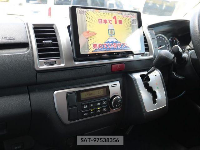 Toyota HIACE VAN 2017-01 8232176-4