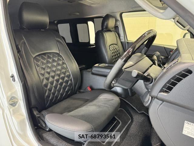 Toyota HIACE VAN 2016-07 8232194-9