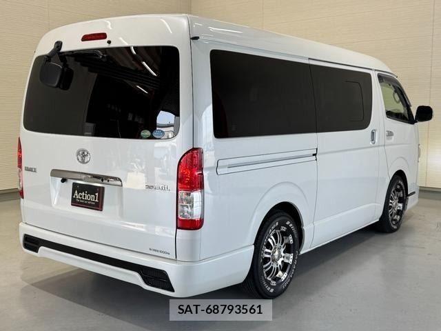 Toyota HIACE VAN 2016-07 8232194-5