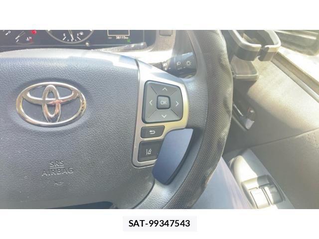 Toyota HIACE VAN 2023-03 8232182-13
