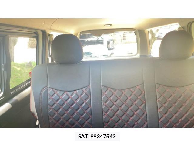 Toyota HIACE VAN 2023-03 8232182-16