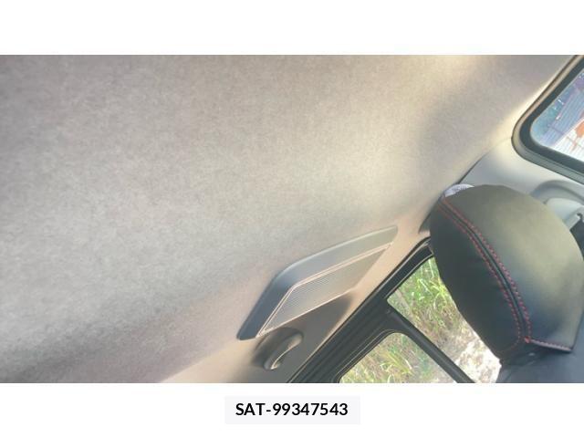 Toyota HIACE VAN 2023-03 8232182-17