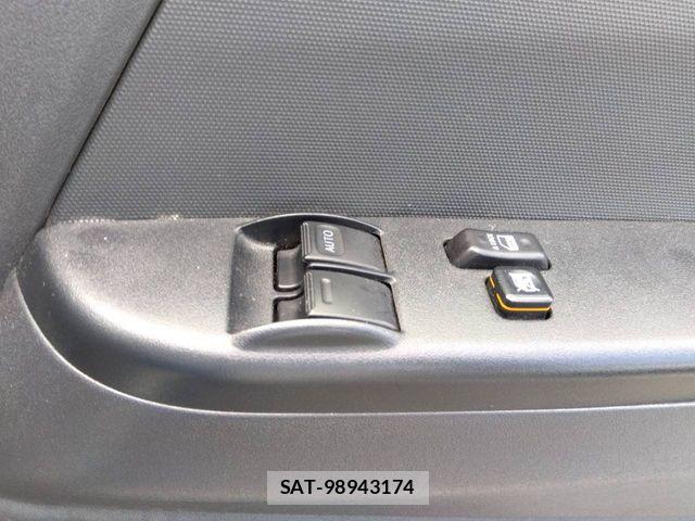 Toyota HIACE VAN 2023-11 8232193-9
