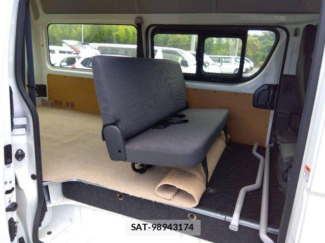 Toyota HIACE VAN 2023-11 8232193-4