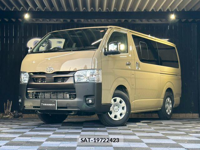 Toyota HIACE VAN 2026-03 8232177-0