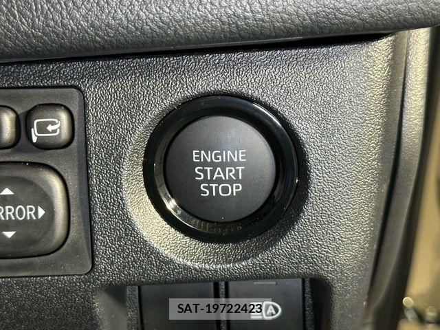 Toyota HIACE VAN 2026-03 8232177-9