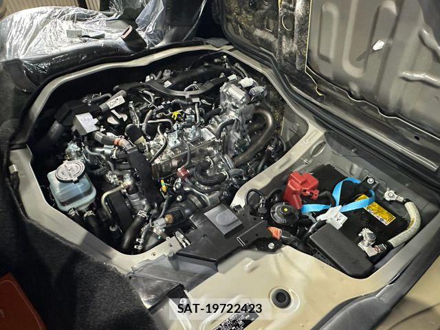 Toyota HIACE VAN 2026-03 8232177-16