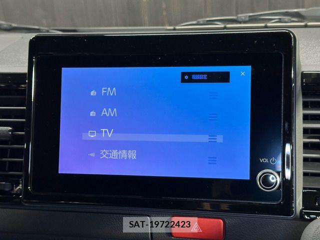 Toyota HIACE VAN 2026-03 8232177-2