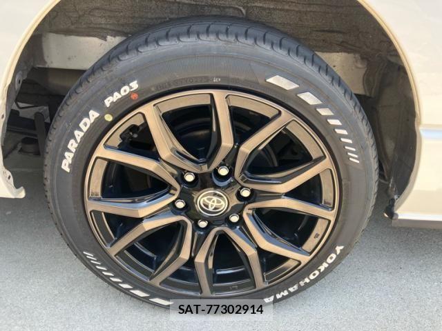 Toyota HIACE VAN 2025-06 8232179-10