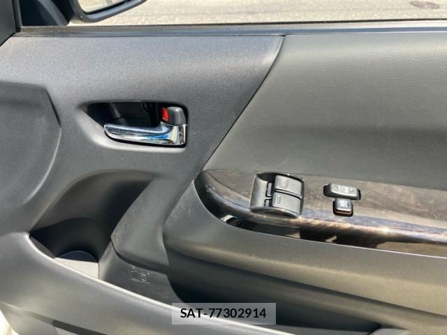 Toyota HIACE VAN 2025-06 8232179-14