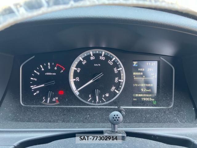 Toyota HIACE VAN 2025-06 8232179-25