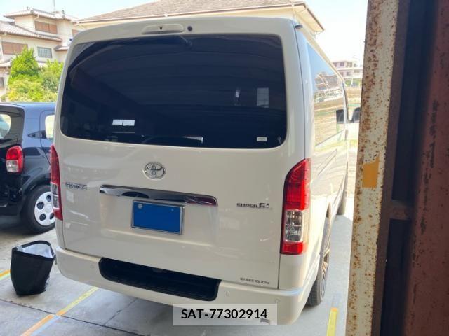Toyota HIACE VAN 2025-06 8232179-5