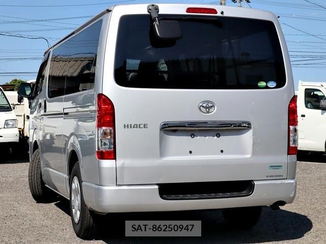 Toyota HIACE VAN 2020-05 8232183-1